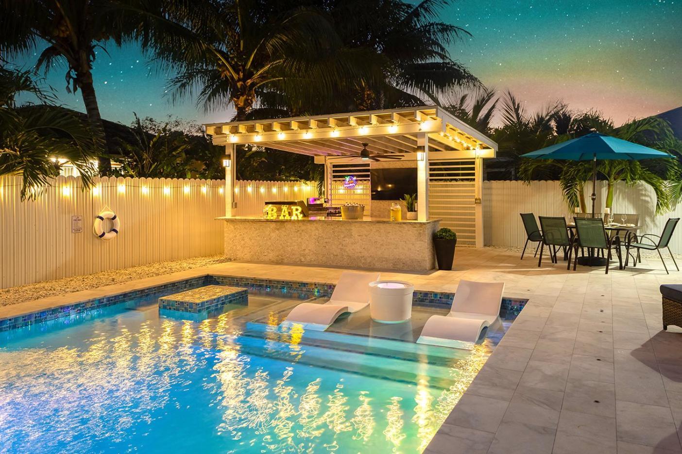 Lux Backyard/Heated Pool/Everglades/Speedway/Keys! Miami Bagian luar foto